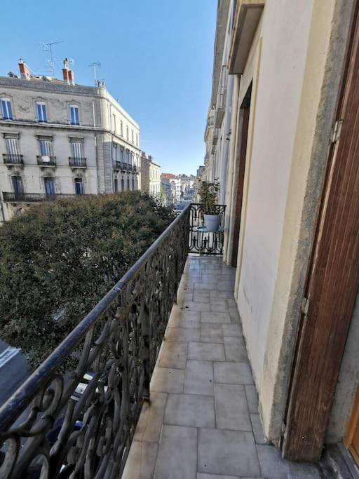 Charmant T2 Atypique, Renove, Confortable Béziers Exterior foto